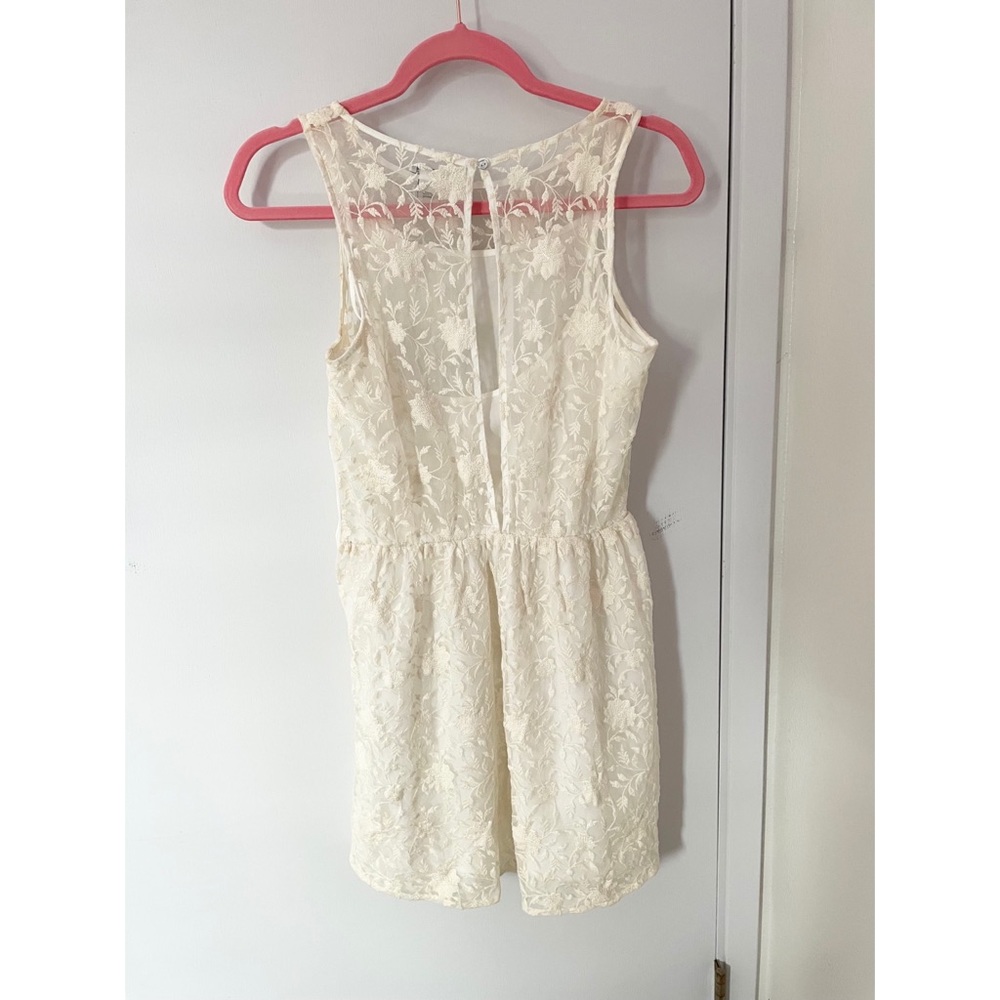 ☁️LACE DRESS☁️ - Picture 2 of 3